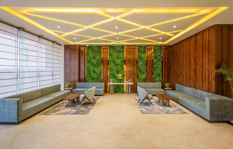 Lobby lounge at Enrise by Sayaji, Vidisha